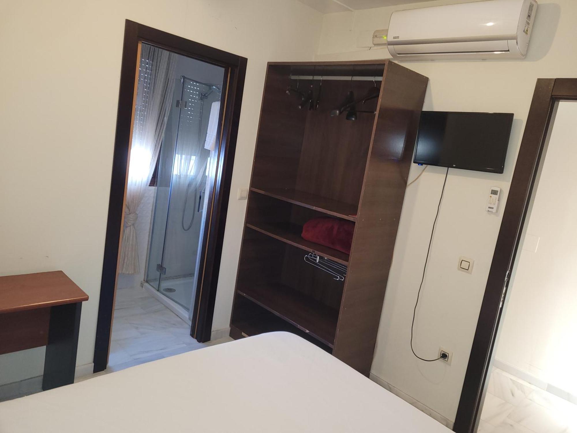 Hostal El Pasaje 蓬特赫尼尔 外观 照片